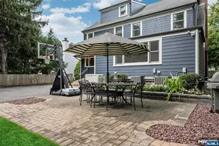 200 Katherine Rd, Ridgewood, NJ 07450 - Photo 34