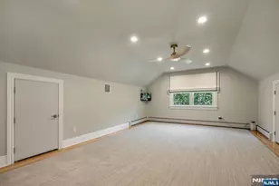 200 Katherine Rd, Ridgewood, NJ 07450 - Photo 30