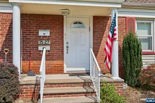 15-27 Parmelee Ave, Fair Lawn, NJ 07410 - Photo 4