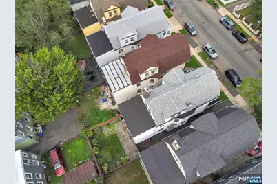 233 Clinton Street, East Orange, NJ 07018 - Photo 6