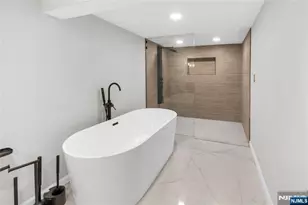 233 Clinton St, East Orange, NJ 07018 - Photo 22