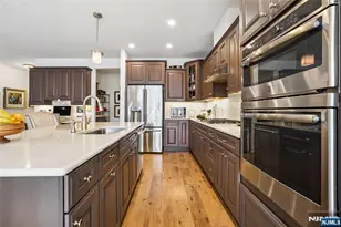 11 Hickory Ct, Cedar Grove, NJ 07009 - Photo 8