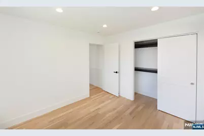 15 Wyckoff Terrace, Fair Lawn, NJ 07410 - Photo 18
