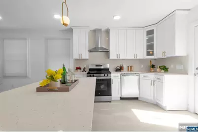 240 Keer Avenue, Newark, NJ 07112 - Photo 6