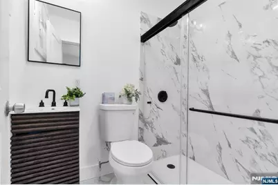 240 Keer Avenue, Newark, NJ 07112 - Photo 22