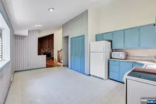 8 Libby Ave, Pequannock Township, NJ 07444 - Photo 18