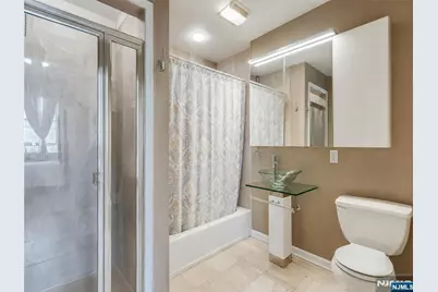 19 Market Street 401 #401, Paterson, NJ 07501 - Photo 12