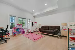 100 Heights Ln, Tenafly, NJ 07670 - Photo 36
