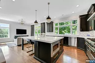 100 Heights Ln, Tenafly, NJ 07670 - Photo 12