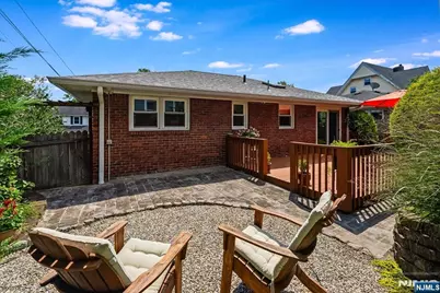 12 Francis Place, Montclair, NJ 07042 - Photo 22