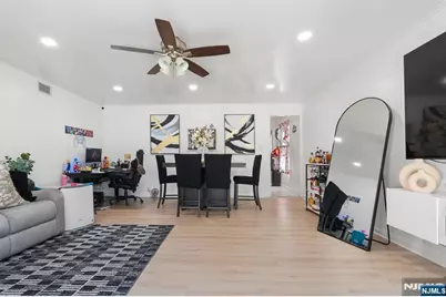 379 Chamberlain Avenue, Paterson, NJ 07502 - Photo 28