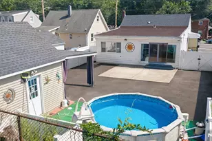 379 Chamberlain Ave, Paterson, NJ 07502 - Photo 10