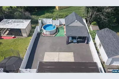 379 Chamberlain Avenue, Paterson, NJ 07502 - Photo 4