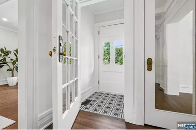 150 Gordonhurst Avenue, Montclair, NJ 07043 - Photo 6