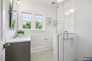 150 Gordonhurst Ave, Montclair, NJ 07043 - Photo 32