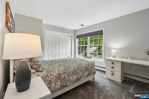 489 Adler Way, Paramus, NJ 07652 - Photo 18