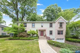 41 Downey Dr, Tenafly, NJ 07670 - Photo 4