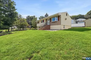 2 Crescent Rd, Hopatcong, NJ 07843 - Photo 34