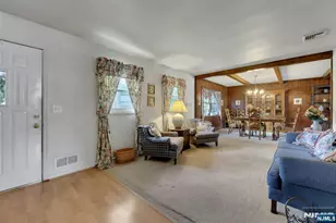 327 Coolidge Ave, Washington Township, NJ 07676 - Photo 4