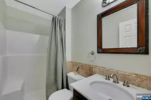 51 Burnwood Ln, Upper Saddle River, NJ 07458 - Photo 10