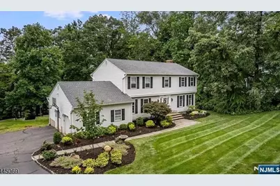 81 Poplar Drive, Hanover Township, NJ 07950 - Photo 2