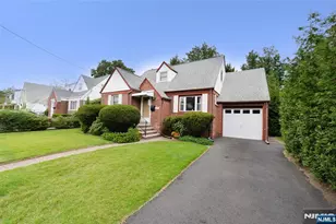 39-39 Brookside Ave, Fair Lawn, NJ 07410 - Photo 22