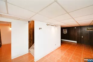 39-39 Brookside Ave, Fair Lawn, NJ 07410 - Photo 16