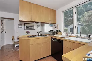 19 S Lyle Ave, Tenafly, NJ 07670 - Photo 12