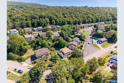 85 Tremont Terrace, Wanaque, NJ 07465 - Photo 36