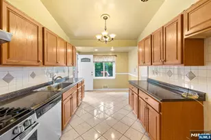 39 Hastings Rd, Old Bridge Township, NJ 08857 - Photo 20