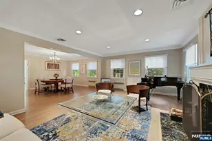 626 Sunderland Rd, Teaneck Township, NJ 07666 - Photo 6