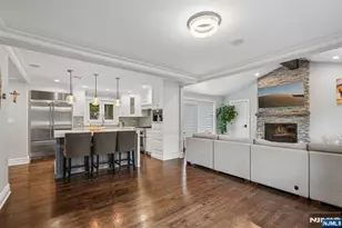 689 Colonial Rd, Franklin Lakes, NJ 07417 - Photo 14