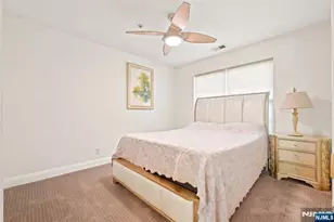 140 Blue Heron Dr, Secaucus, NJ 07094 - Photo 16