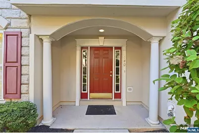 140 Blue Heron Drive, Secaucus, NJ 07094 - Photo 2