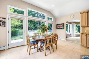 9 Pinehill Dr, Upper Saddle River, NJ 07458 - Photo 10