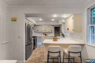 12 Marquette Rd, Montclair, NJ 07043 - Photo 14