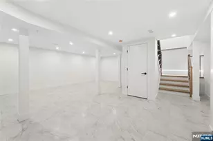 130 Danna Way, Saddle Brook Township, NJ 07663 - Photo 38