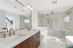 130 Danna Way, Saddle Brook Township, NJ 07663 - Photo 24