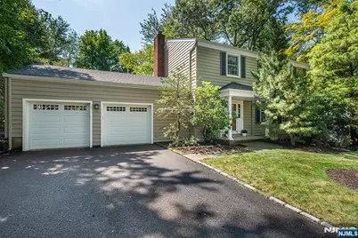 2 Midvale Avenue, West Caldwell, NJ 07006 - Photo 2