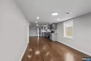 125 Park Ave, Newark, NJ 07104 - Photo 16