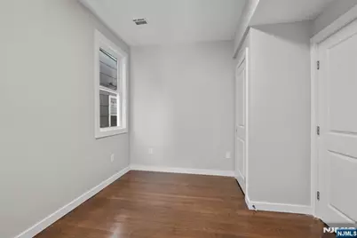 125 Park Avenue, Newark, NJ 07104 - Photo 32