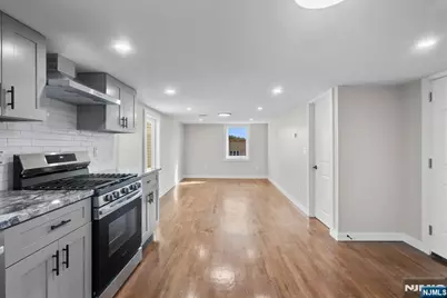 125 Park Avenue, Newark, NJ 07104 - Photo 6