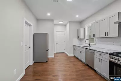 125 Park Avenue, Newark, NJ 07104 - Photo 14