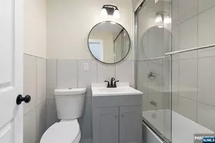 125 Park Ave, Newark, NJ 07104 - Photo 50