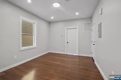 125 Park Avenue, Newark, NJ 07104 - Photo 38