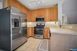 147 Arrowgate Dr, Randolph Township, NJ 07869 - Photo 12