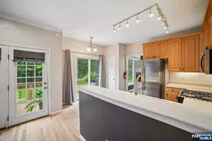 147 Arrowgate Dr, Randolph Township, NJ 07869 - Photo 14