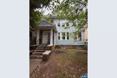 92 Huntington Terrace, Newark, NJ 07112 - Photo 2