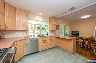 175 Riverdale St, Hillsdale, NJ 07642 - Photo 10