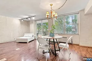 200 Grand Cove Way 2C, Edgewater, NJ 07020 - Photo 10